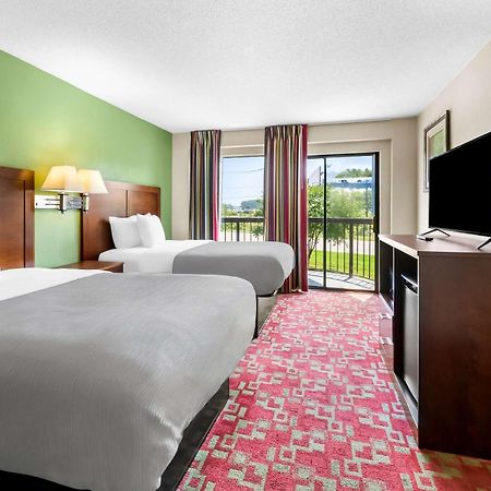 Quality Inn Selma - Smithfield Екстер'єр фото