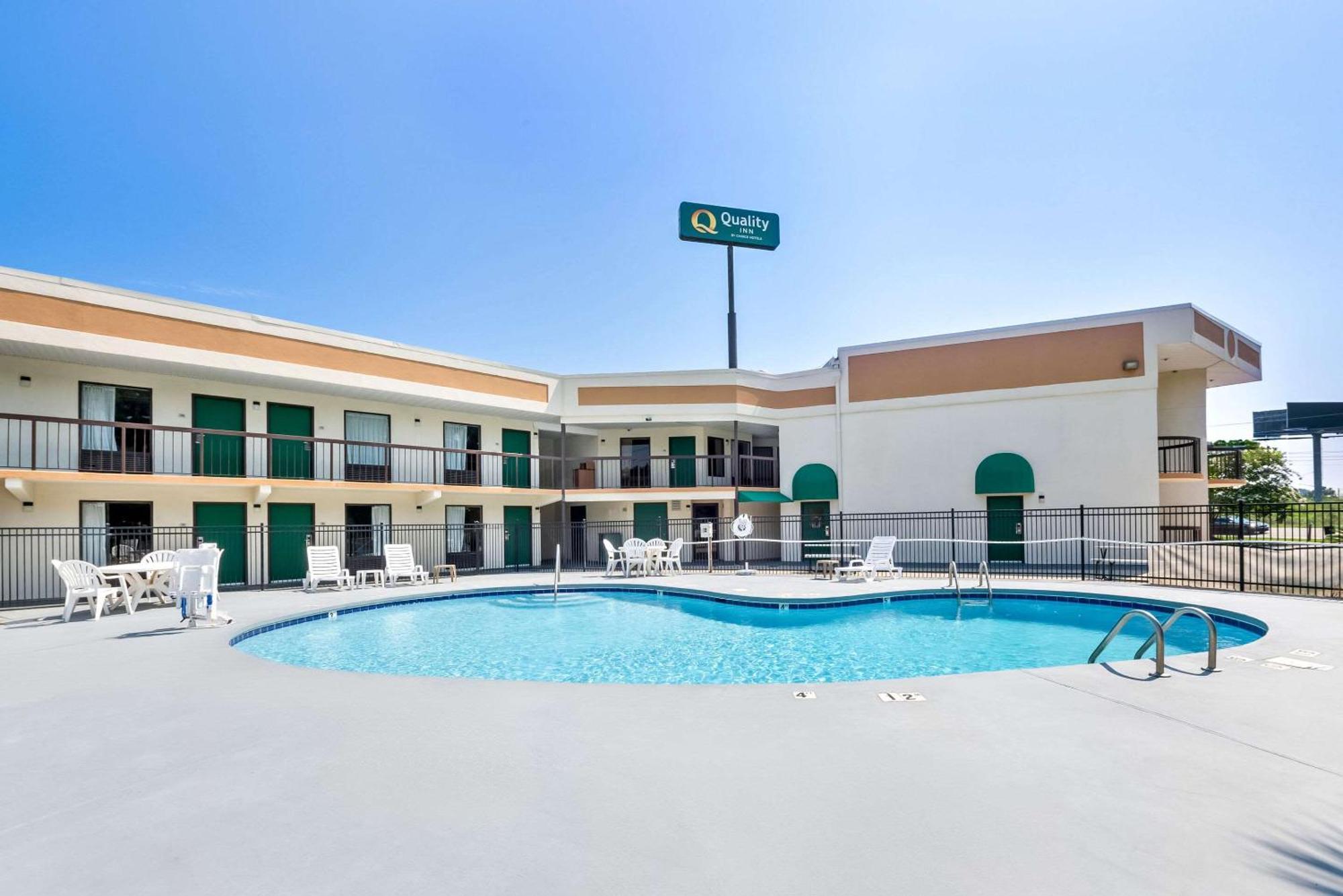 Quality Inn Selma - Smithfield Екстер'єр фото